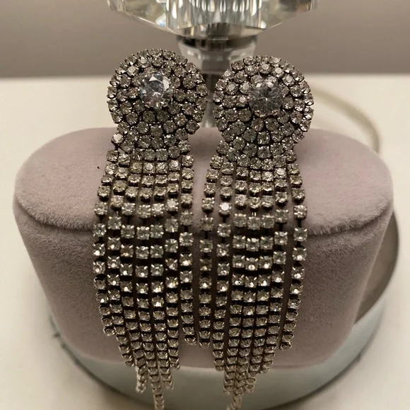 Crystal dangle Earrings - Picture 3 of 3